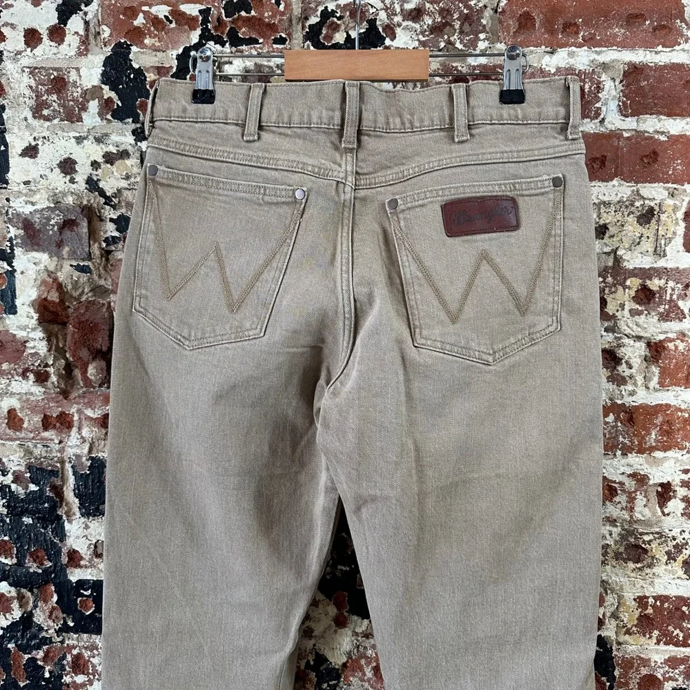 Wrangler Retro Slim Straight Leg Jeans Mens 32x34 Tan Brown